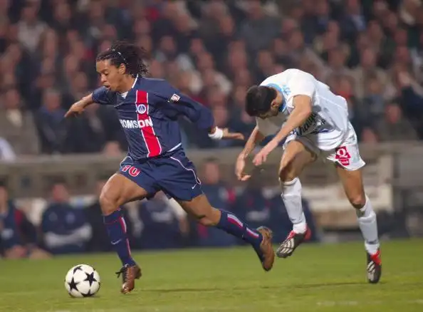 城需要严肃 城需要严肃